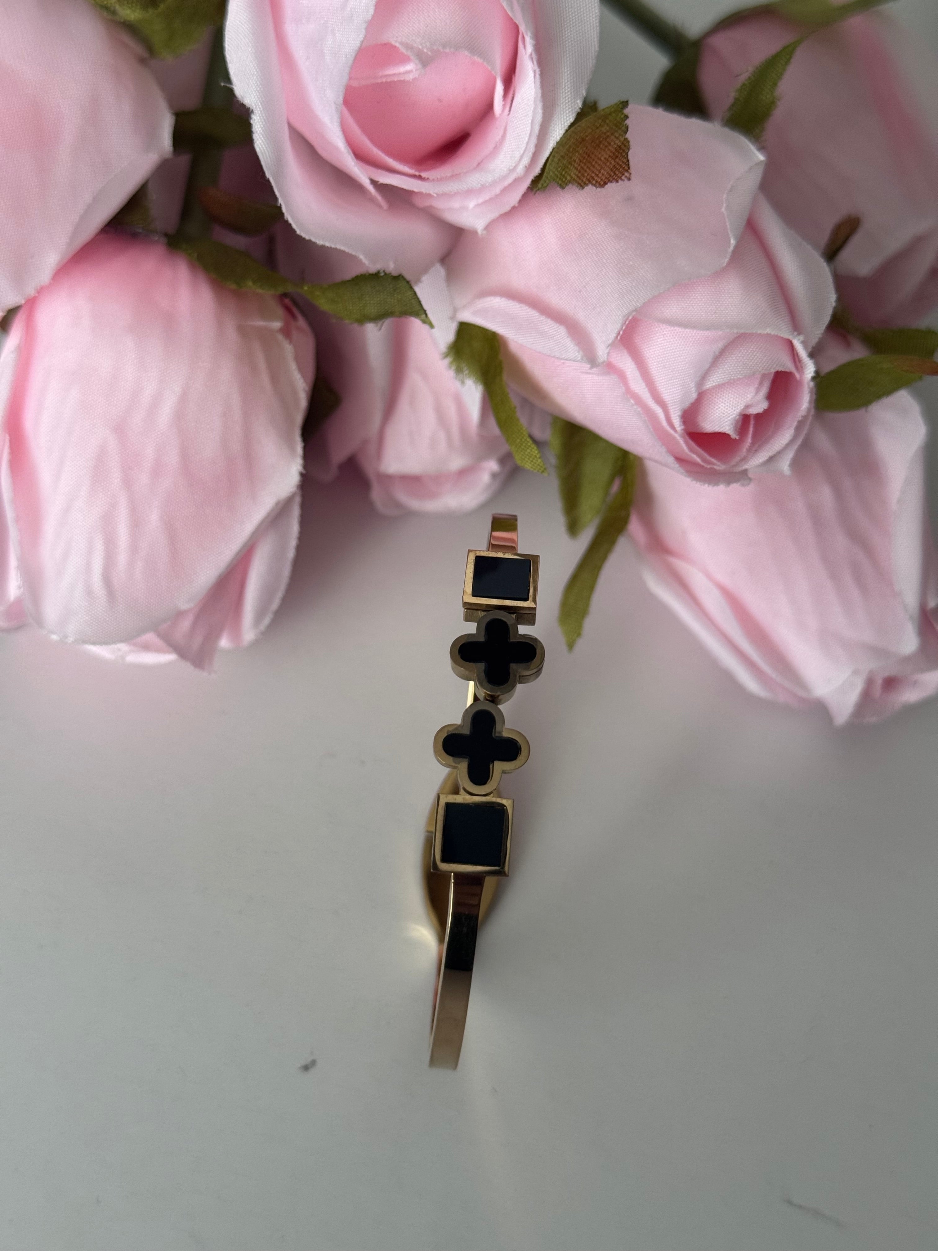 Geometric Clover Charm adjustable Bangle Bracelet