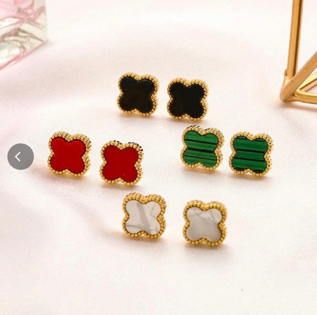 Signature Onyx Clover Studs in Red